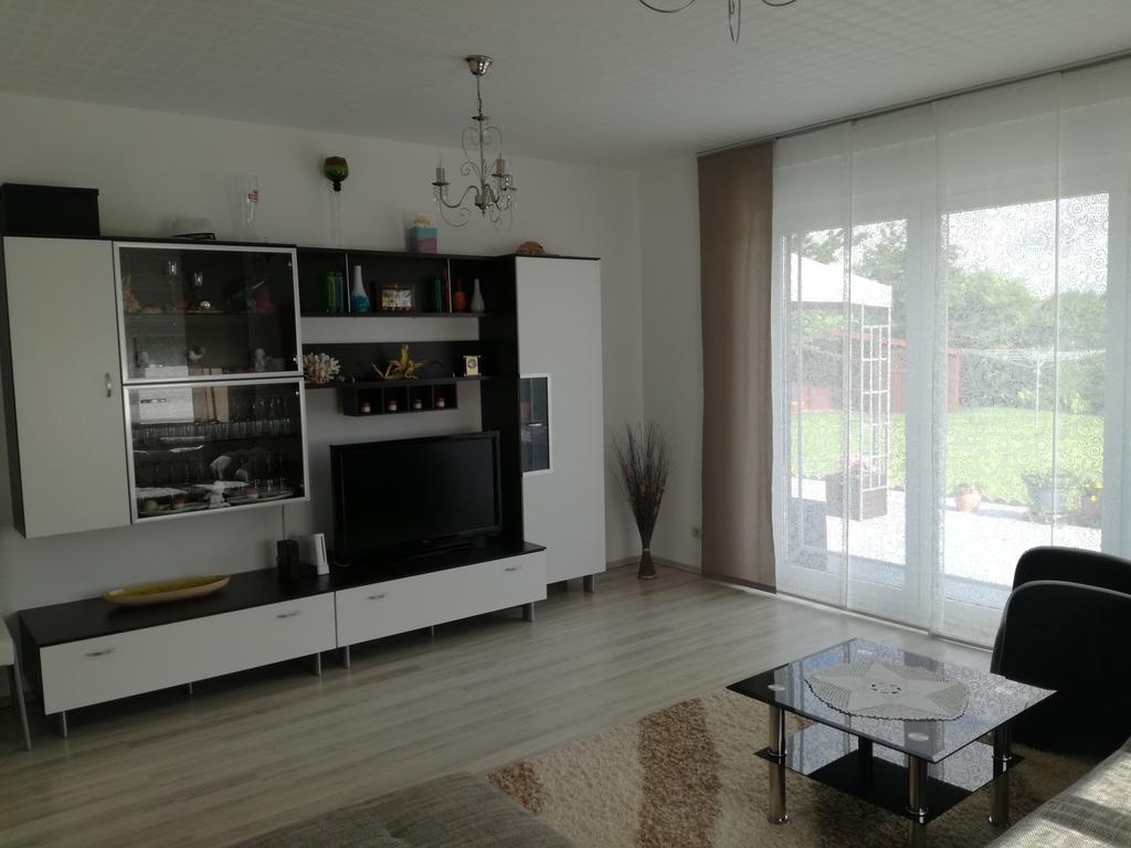 Marina Apartment Bleckede Bagian luar foto